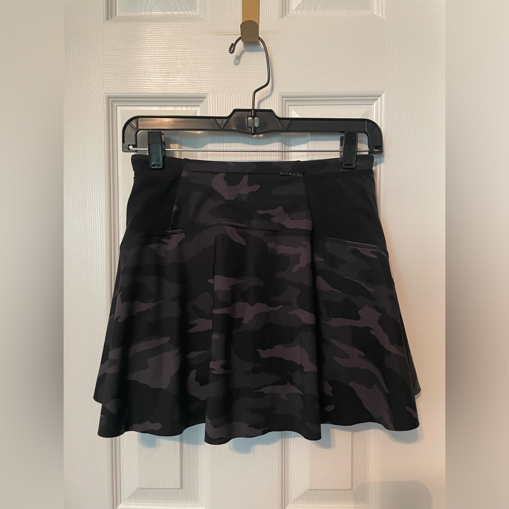 Athleta Black Camo Matchpoint Skort - Picture 4 of 7